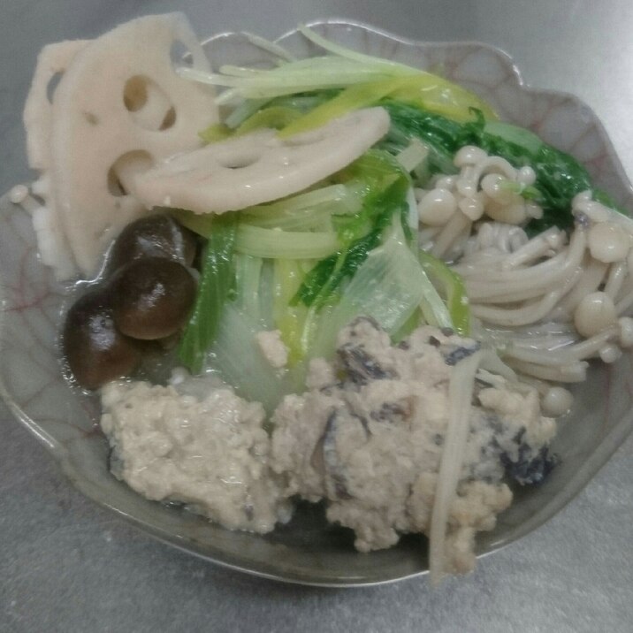 塩麹で作る鶏つくね鍋